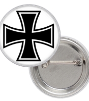 Значок Залізний хрест чорний на білому тлі
