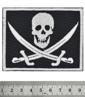 Нашивка Череп с саблями