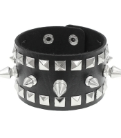 Браслет два ряди піраміди та ряд маленьких та великих фігурних шипів (bpu-024)