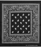 Бандана Огурцы белые на черном фоне