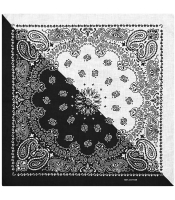 Бандана двухцветная Огурцы двойные на белом и черном фоне