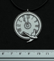 Кулон Часы (ласточка)