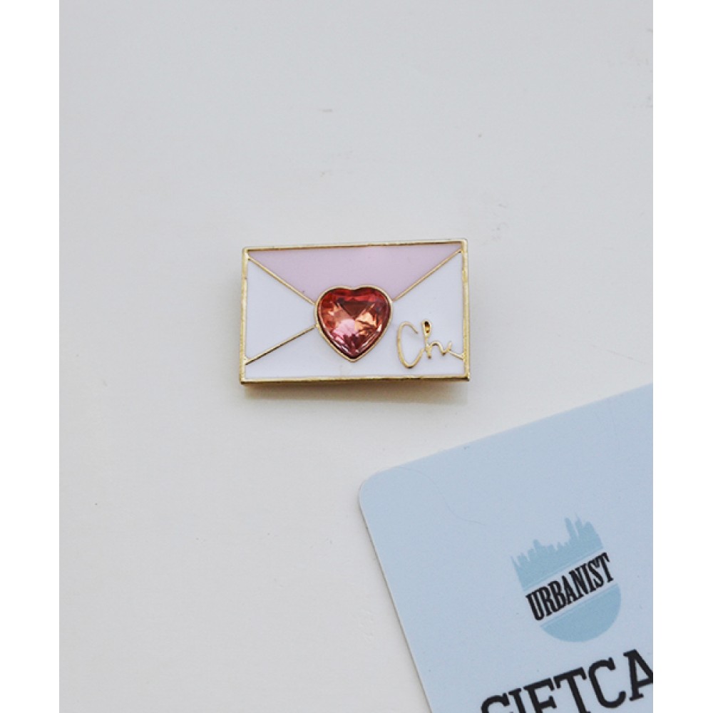 Металевий пін (upn-062) Letter Металевий пін (upn-062) Letter