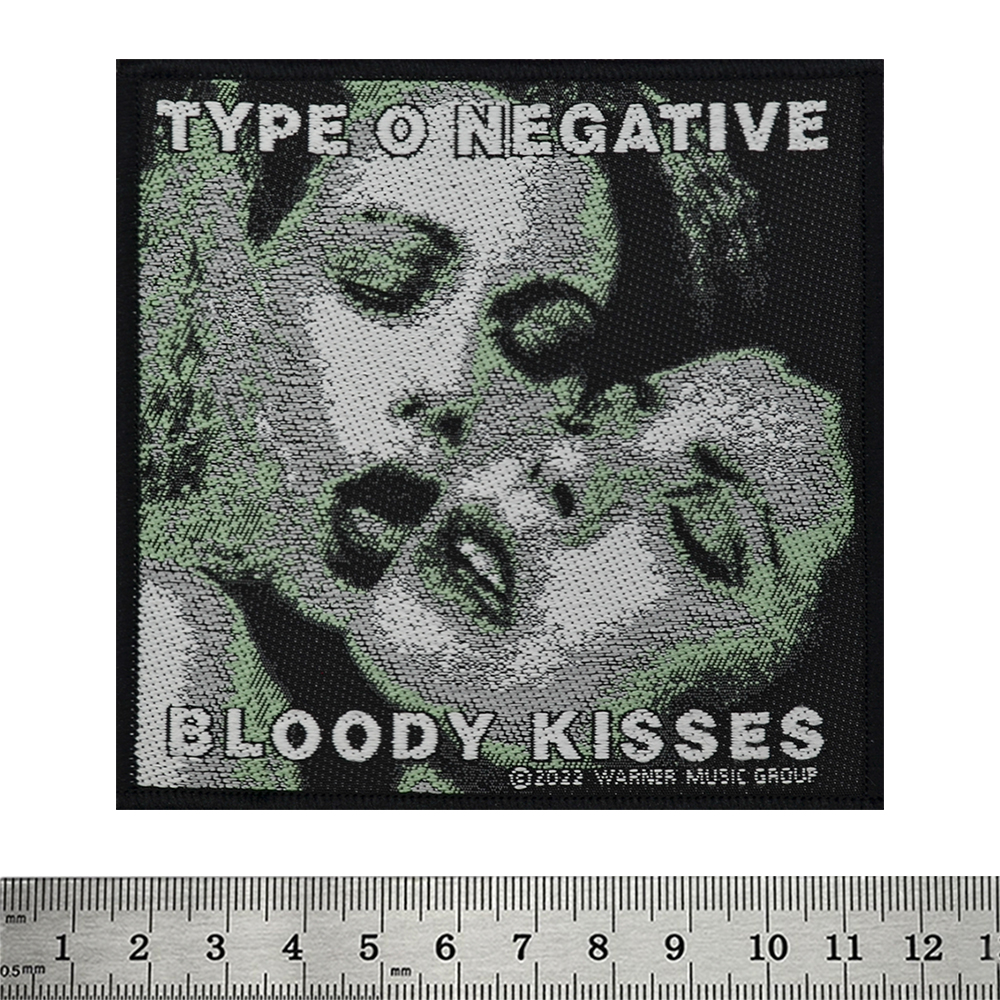 Нашивка ткана Type O Negative "Bloody Kisses" (ofp-004)