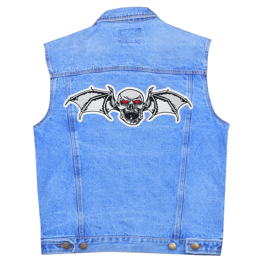 Нашивка термо Череп з крилами кажана наспинна (thps-082) Нашивка термо Череп з крилами кажана наспинна (thps-082)