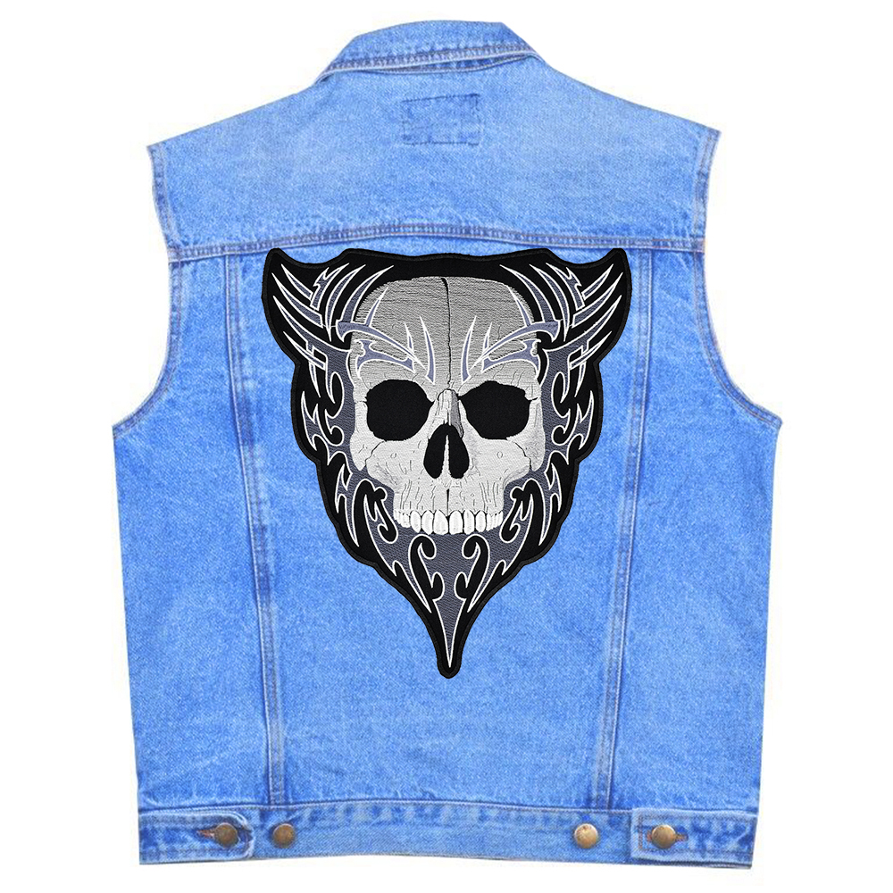 Нашивка наспинная Череп в узоре