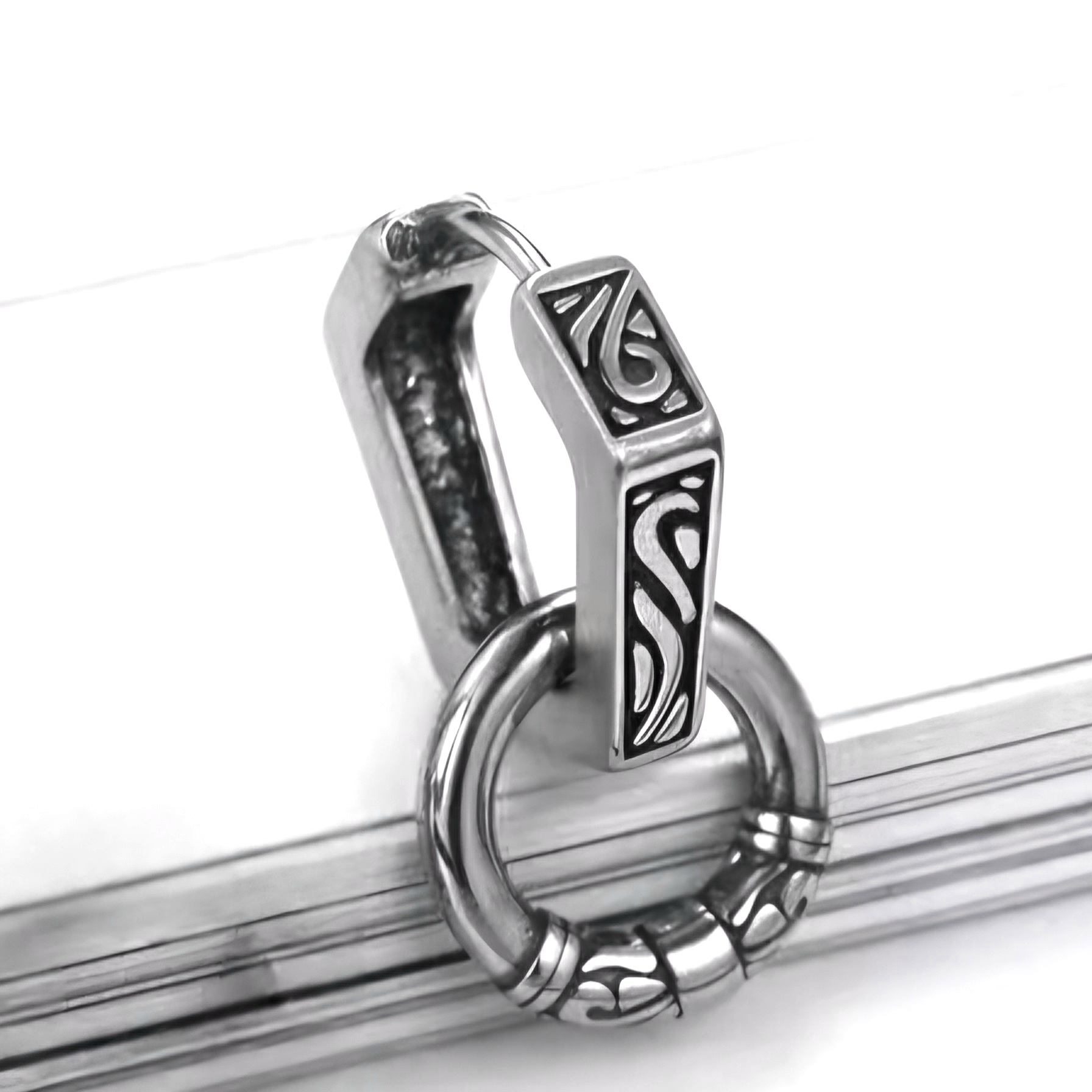 Сережка Гексагон з кільцем та візерунками (ea-160)