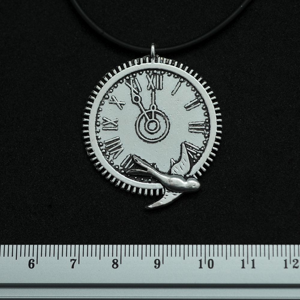 Кулон Часы (ласточка)