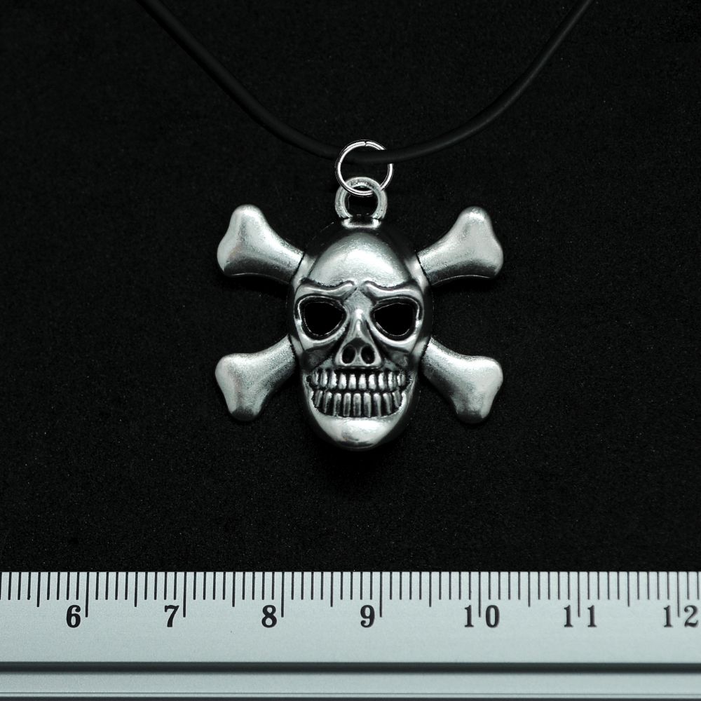 Кулон Череп черная метка