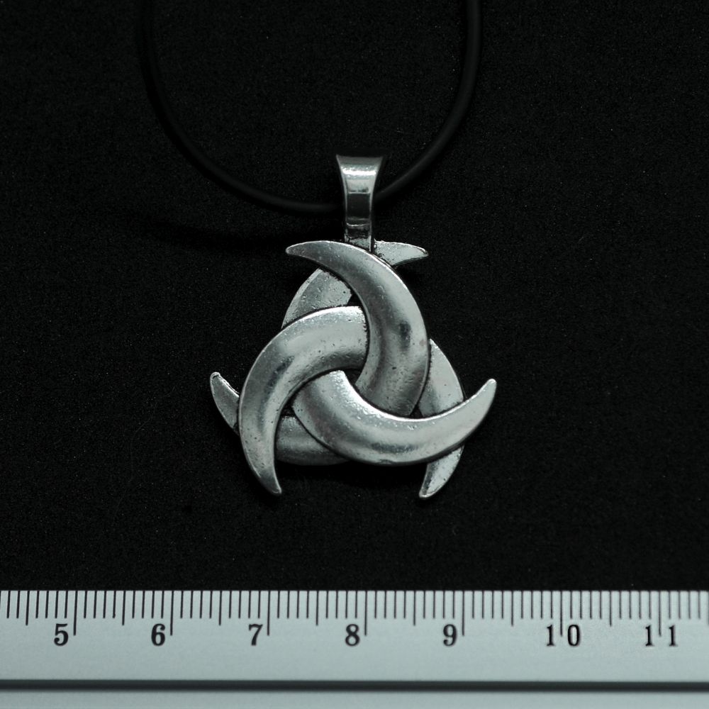 Кулон Три полумесяца