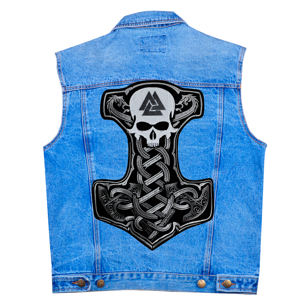 Нашивка наспинная Молот Тора с черепом (Валькнут) Нашивка наспинная Молот Тора с черепом (Валькнут)